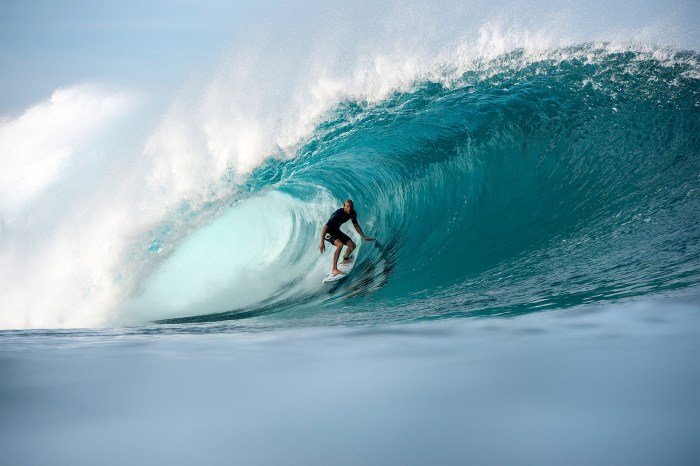 Hawaii return surf pedro gomes surfline wright owen waimea bay top